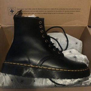 Women’s Dr Marten Boots. BRAND NEW